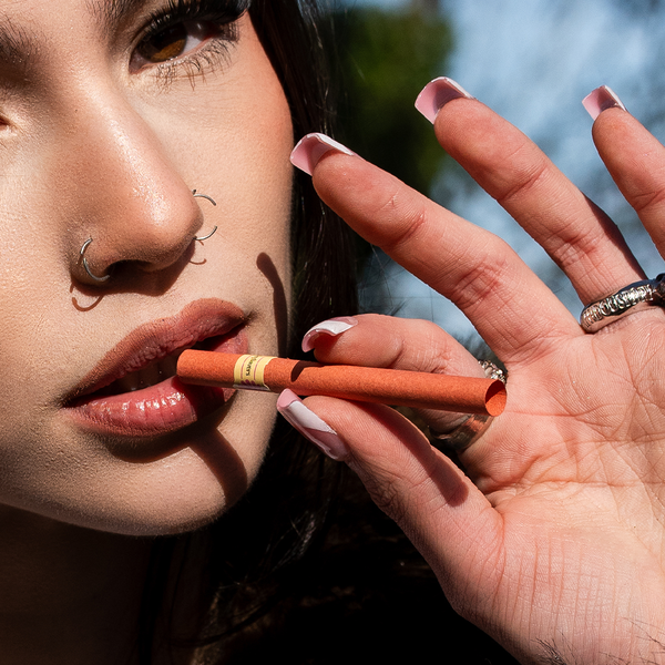 DaySavers Half Gram 1 1/4 Pink Hybrid Hemp Blunt Wrap Artisan Pre Rolled Tubes with Spiral Filter Tips - Hybrid Hemp Wrap
